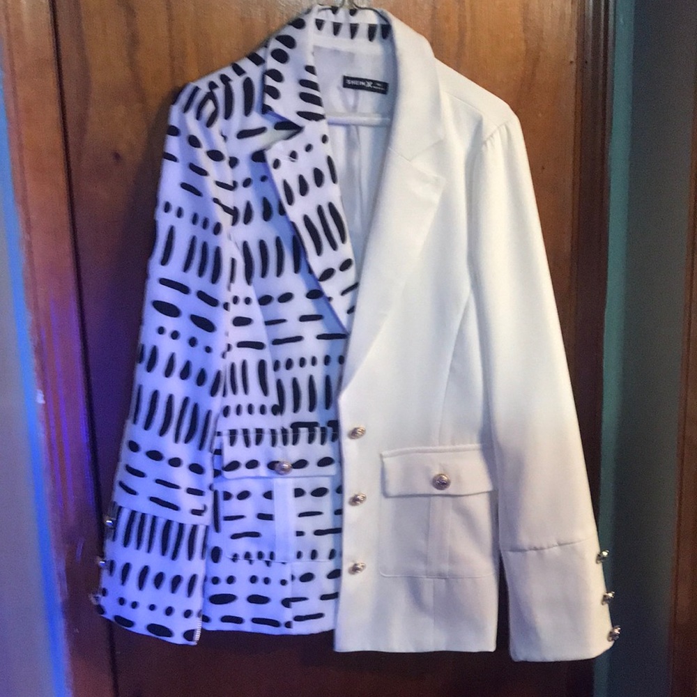 Shein two tone blazer. Size large. Brand new. Never wore.